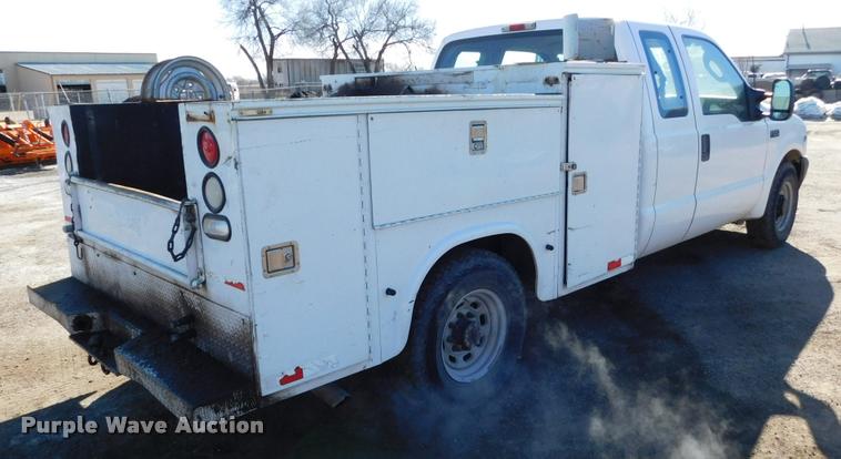 image for item DB1816 2003 Ford F250 XL SuperCab utility truck