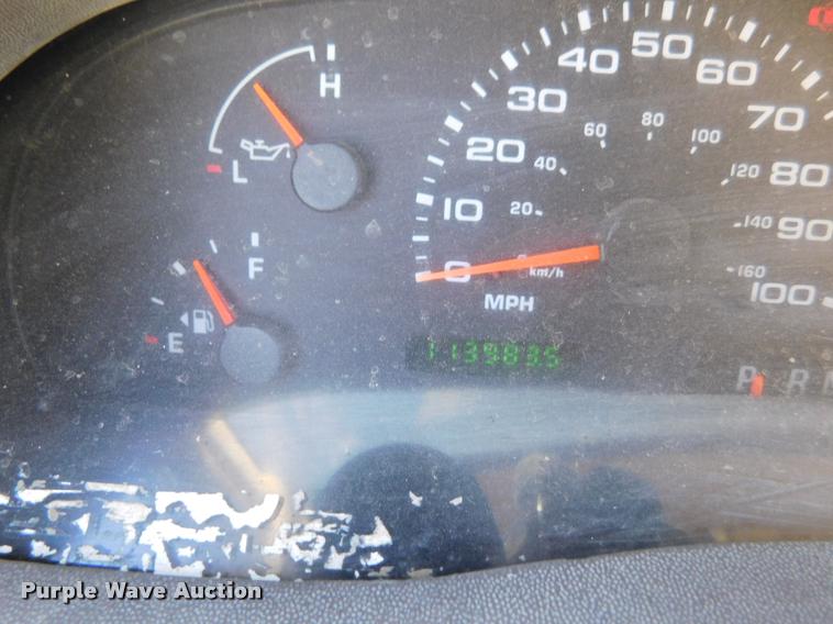 image for item DB1816 2003 Ford F250 XL SuperCab utility truck