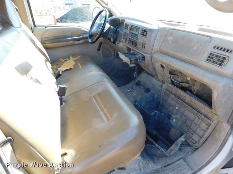 image for item DB1816 2003 Ford F250 XL SuperCab utility truck