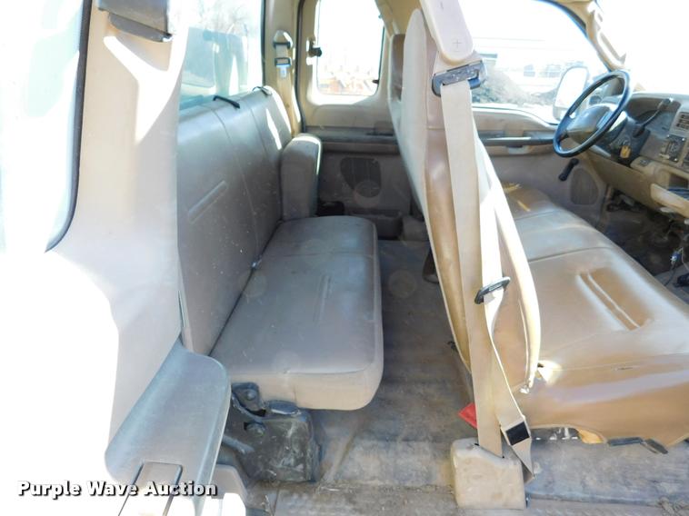 image for item DB1816 2003 Ford F250 XL SuperCab utility truck