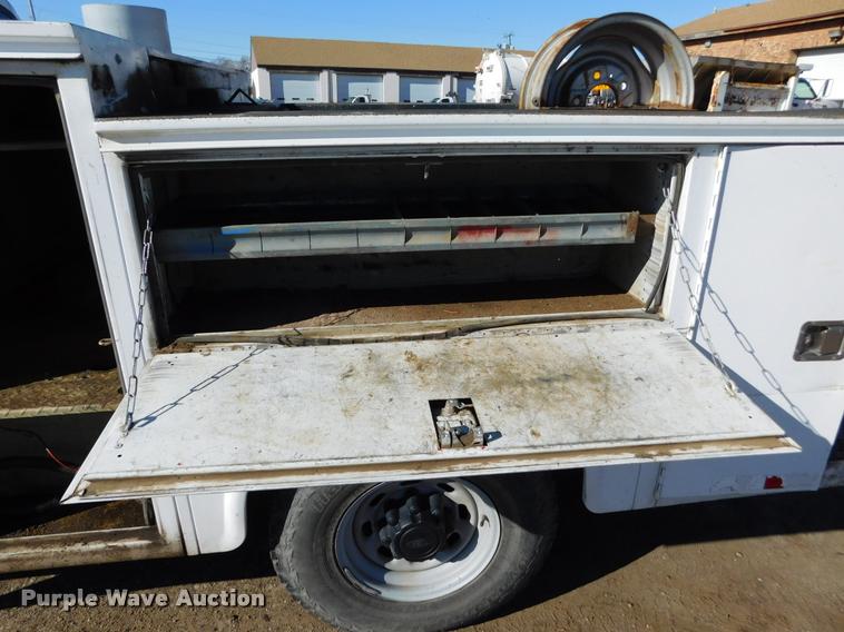 image for item DB1816 2003 Ford F250 XL SuperCab utility truck