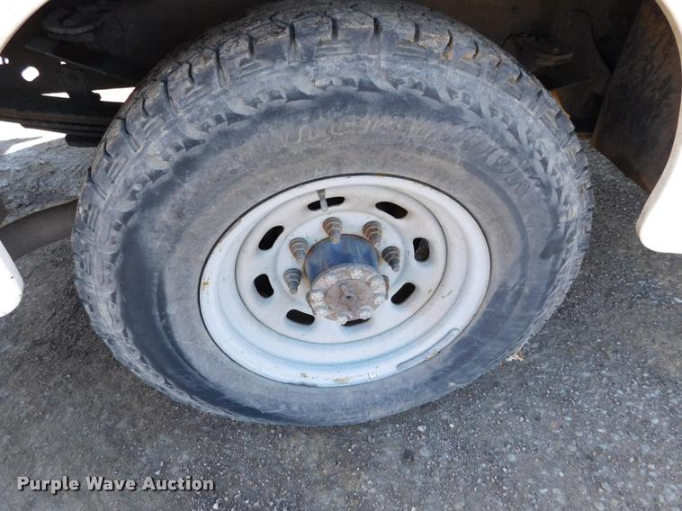 image for item DB1816 2003 Ford F250 XL SuperCab utility truck