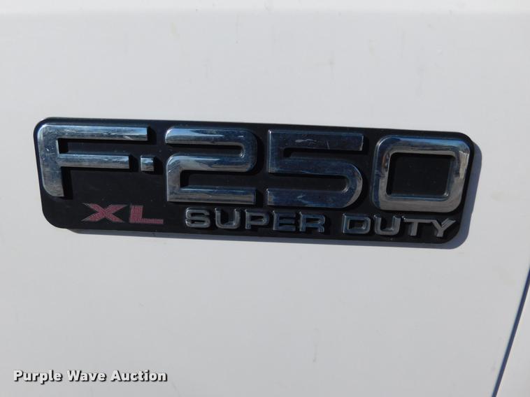 image for item DB1816 2003 Ford F250 XL SuperCab utility truck