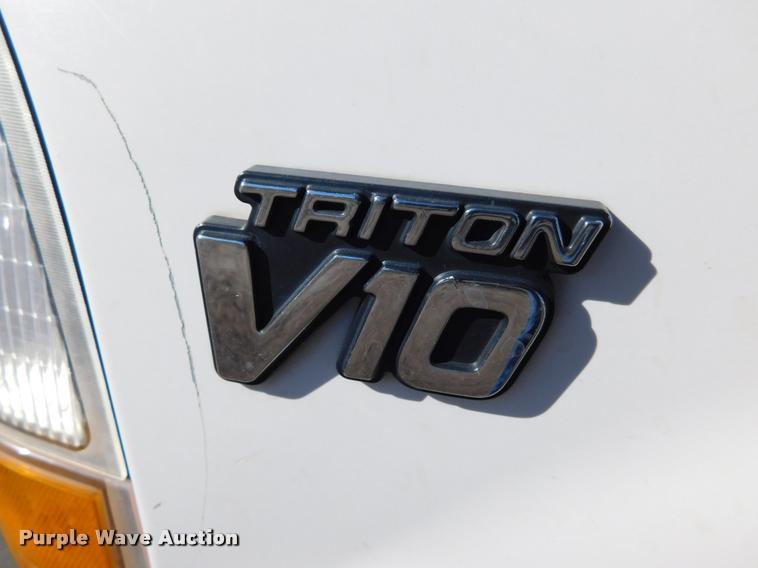 image for item DB1816 2003 Ford F250 XL SuperCab utility truck