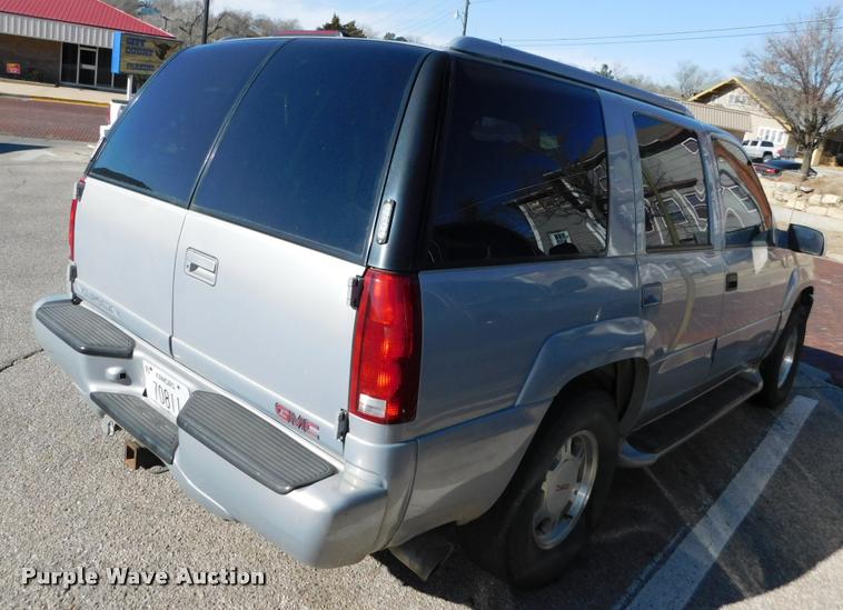 image for item DB1817 1999 GMC Yukon Denali SUV
