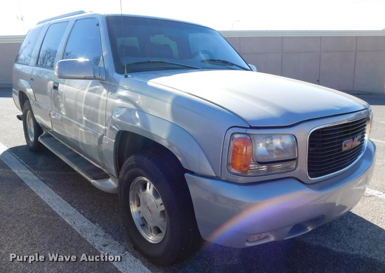 image for item DB1817 1999 GMC Yukon Denali SUV