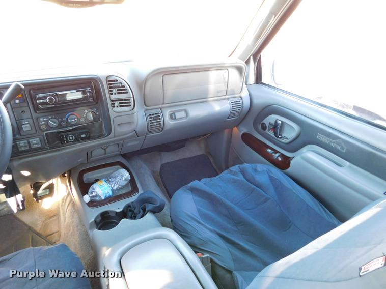 image for item DB1817 1999 GMC Yukon Denali SUV