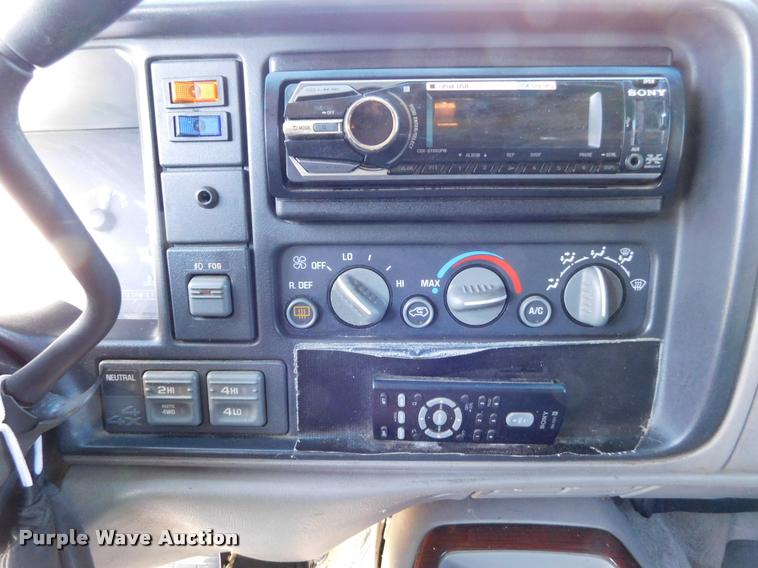 image for item DB1817 1999 GMC Yukon Denali SUV