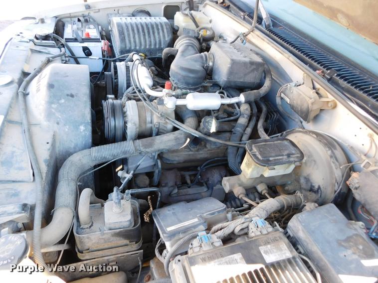 image for item DB1817 1999 GMC Yukon Denali SUV