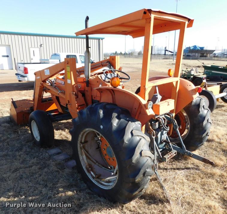 image for item DB1819 Kubota M4500 tractor
