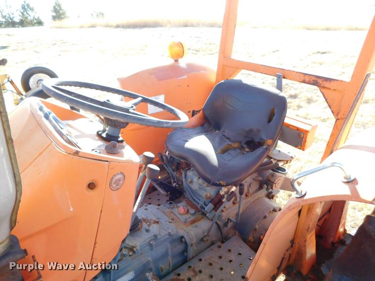 image for item DB1819 Kubota M4500 tractor