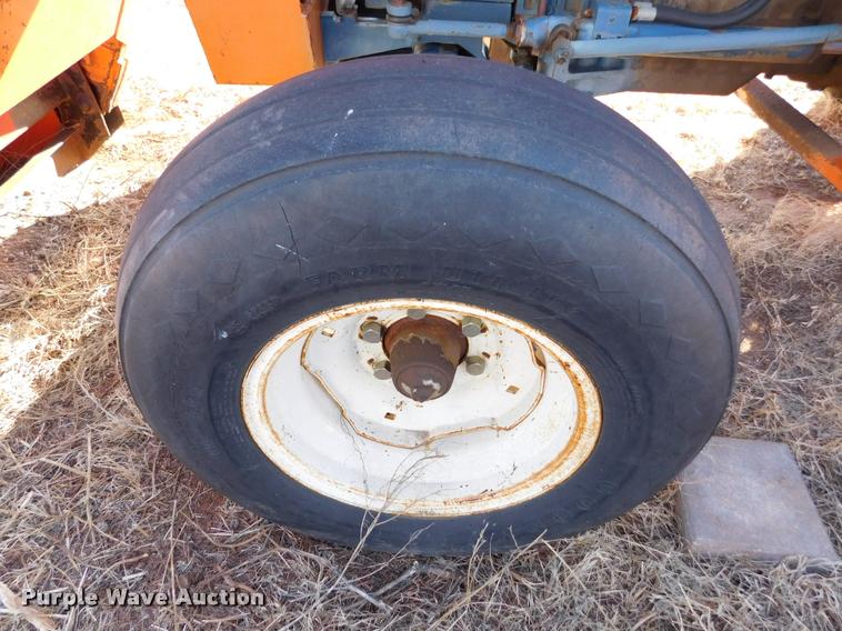 image for item DB1819 Kubota M4500 tractor