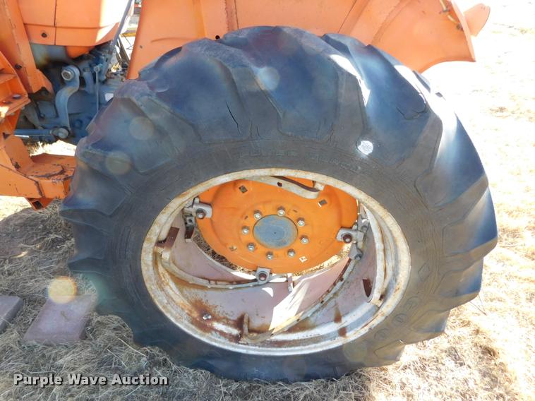 image for item DB1819 Kubota M4500 tractor