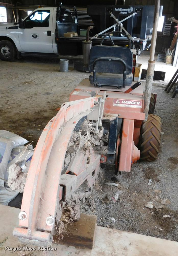 image for item DB1829 Ditch Witch J20D trencher