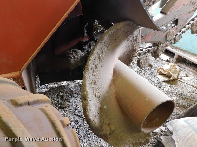 image for item DB1829 Ditch Witch J20D trencher