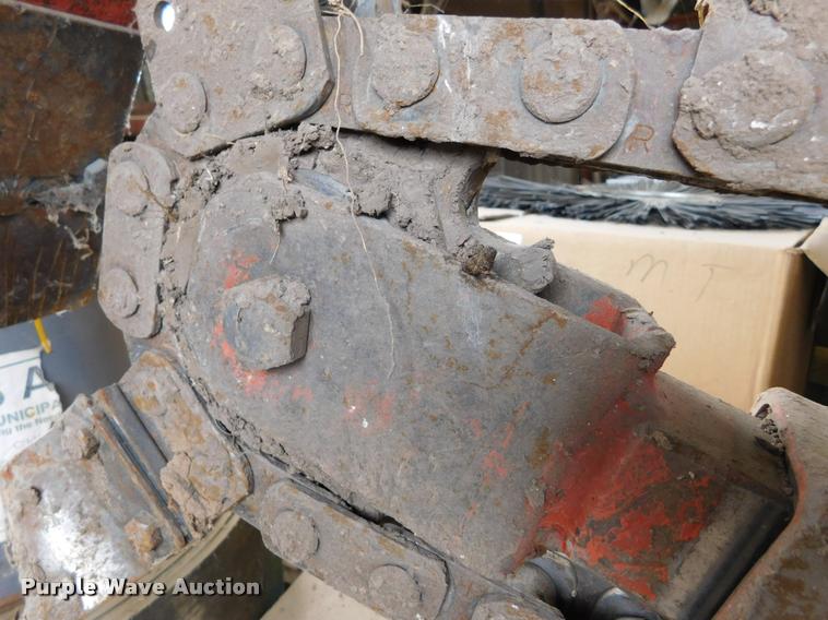 image for item DB1829 Ditch Witch J20D trencher