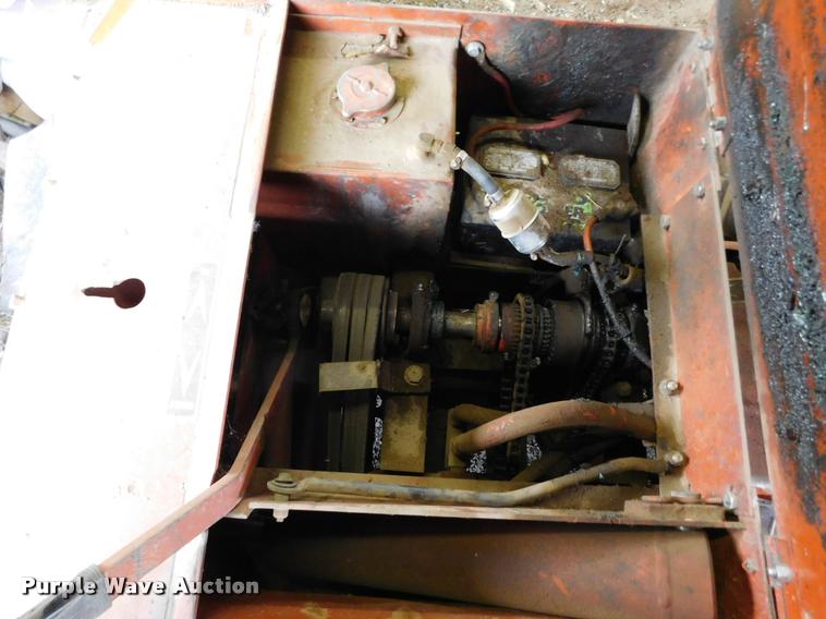 image for item DB1829 Ditch Witch J20D trencher