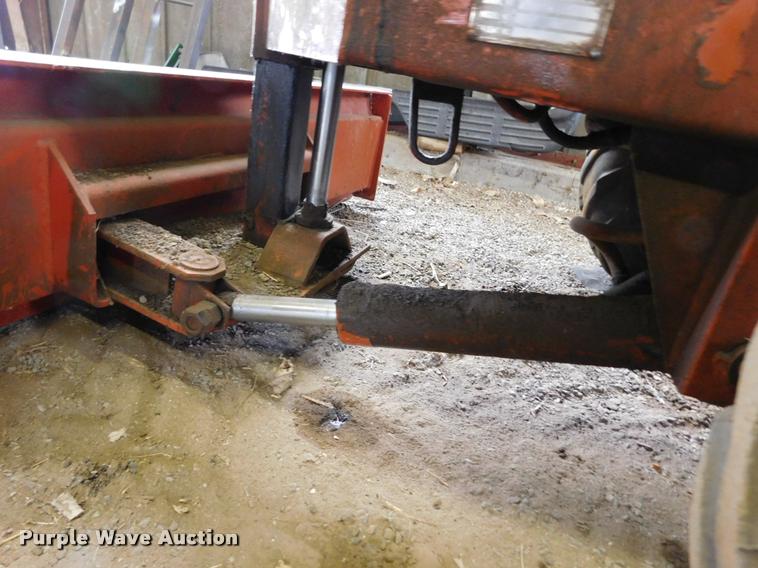 image for item DB1829 Ditch Witch J20D trencher