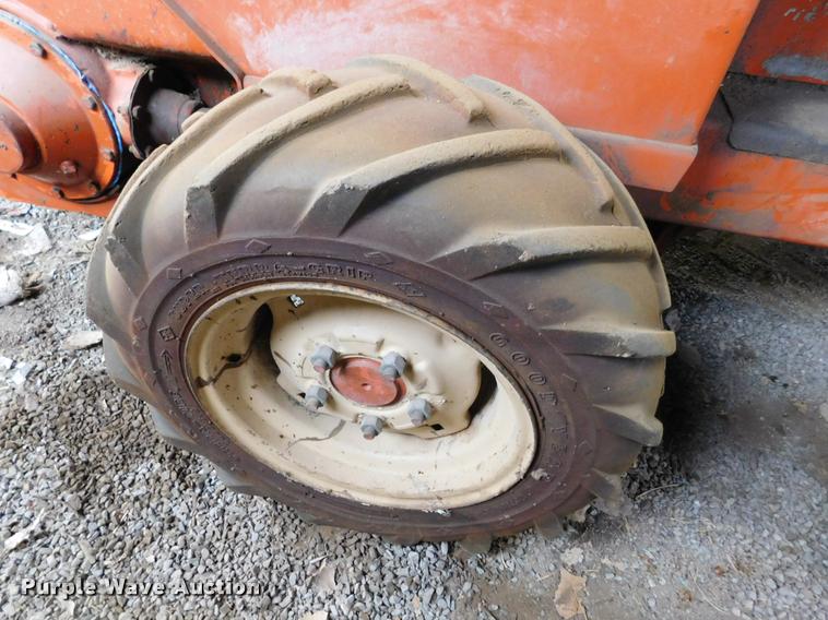 image for item DB1829 Ditch Witch J20D trencher