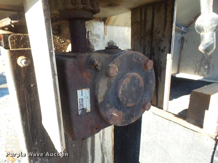 image for item DB2842 Buyers Salt Dogg stainless steel spreader