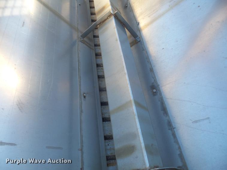 image for item DB2843 Buyers Salt Dogg stainless steel spreader