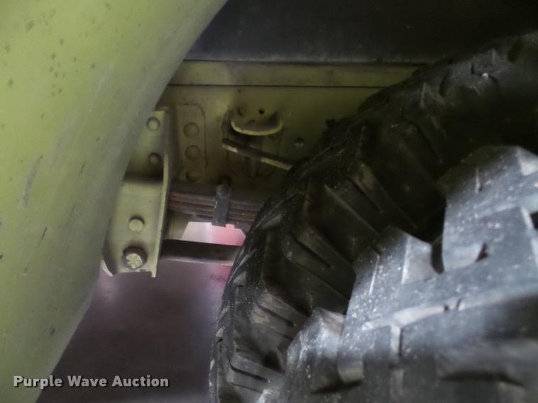 image for item DB2855 1981 Ford F700 fire truck