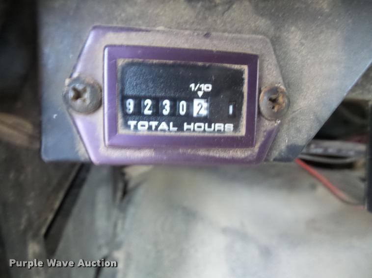 image for item DB2867 1995 Ford F800 bucket truck