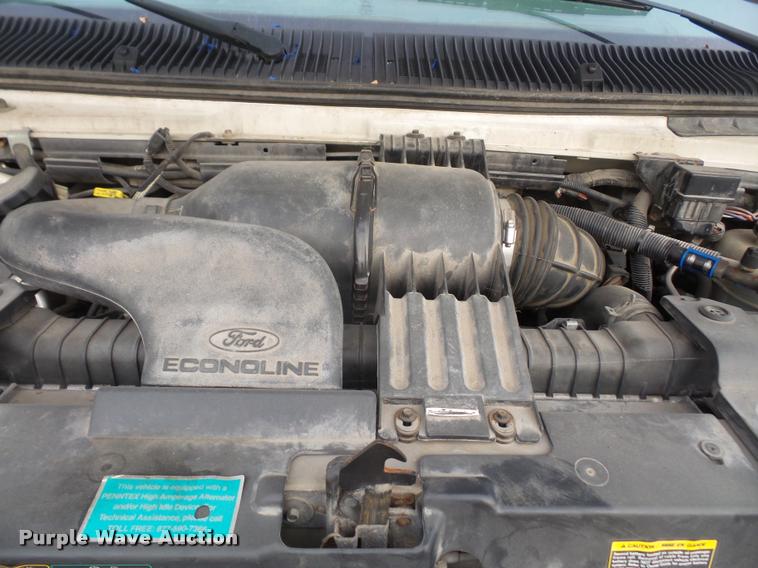 image for item DB2868 2006 Ford Econoline E450 shuttle bus