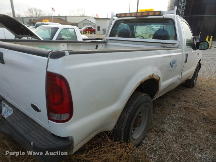 image for item DB2869 1999 Ford F250 Super Duty pickup truck