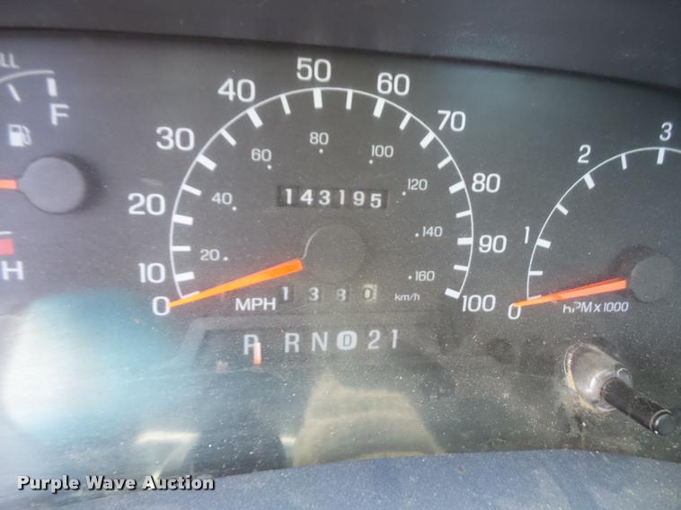 image for item DB2869 1999 Ford F250 Super Duty pickup truck