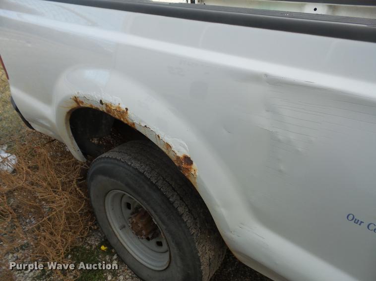 image for item DB2869 1999 Ford F250 Super Duty pickup truck