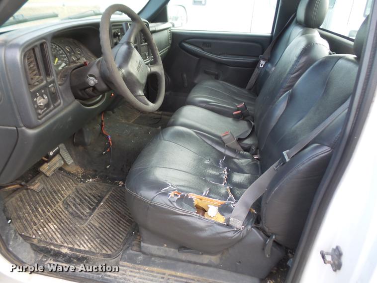 image for item DB2870 1999 GMC Sierra 1500 pickup truck