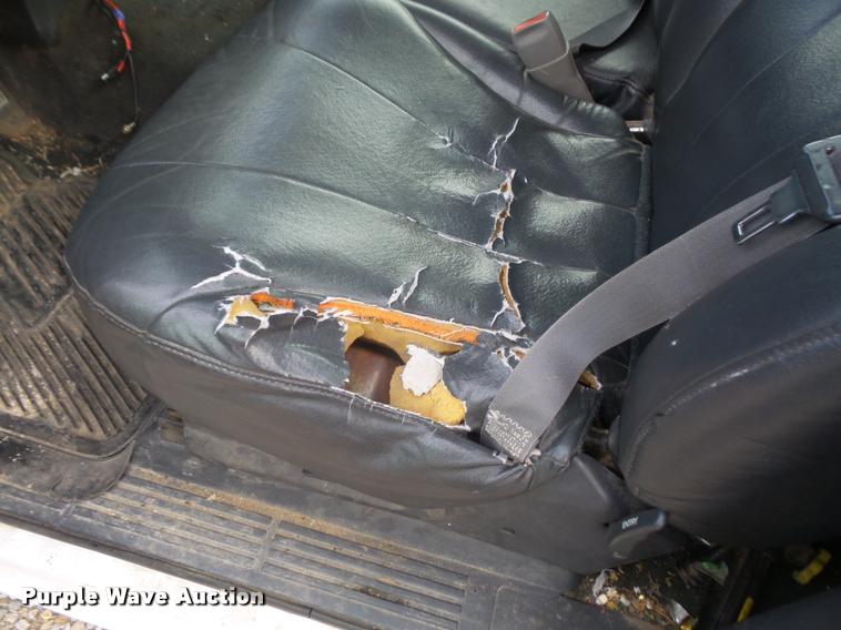 image for item DB2870 1999 GMC Sierra 1500 pickup truck