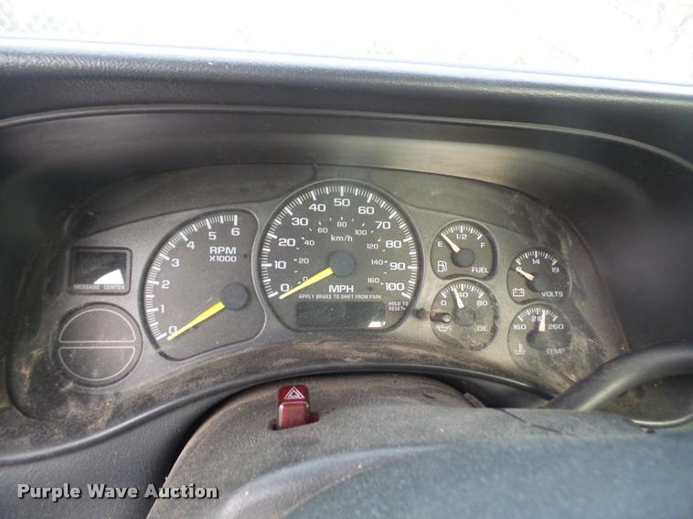 image for item DB2870 1999 GMC Sierra 1500 pickup truck