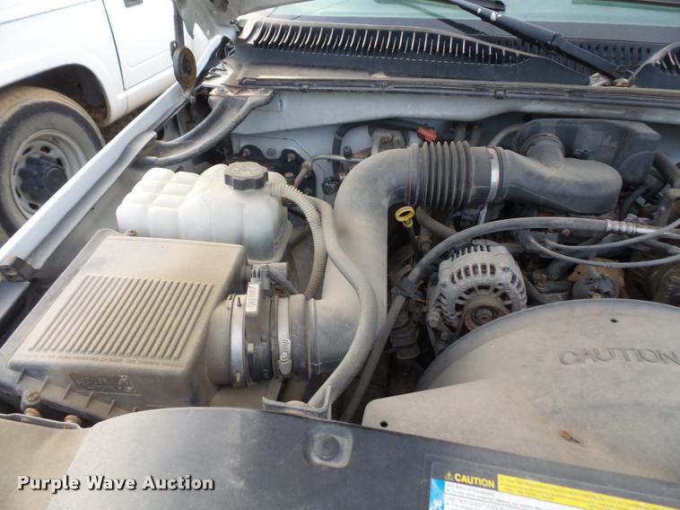 image for item DB2870 1999 GMC Sierra 1500 pickup truck