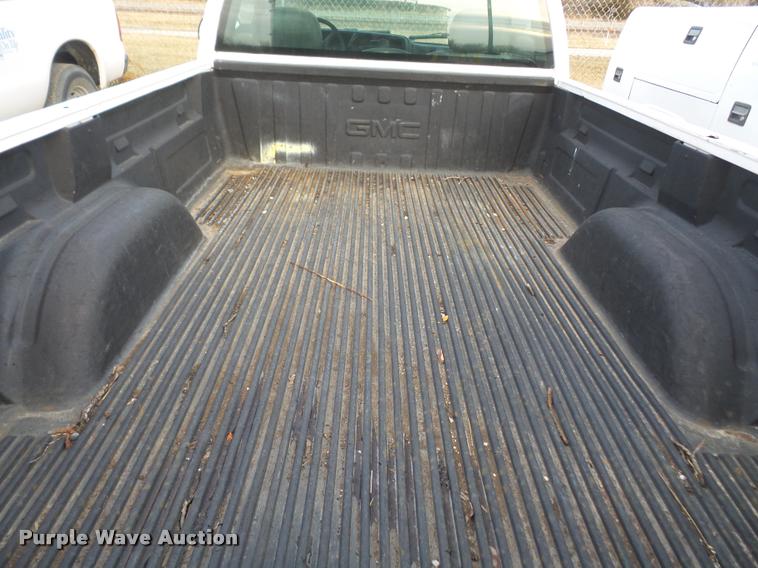 image for item DB2870 1999 GMC Sierra 1500 pickup truck