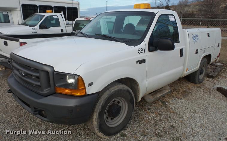 image for item DB2871 1999 Ford F250 Super Duty utility truck