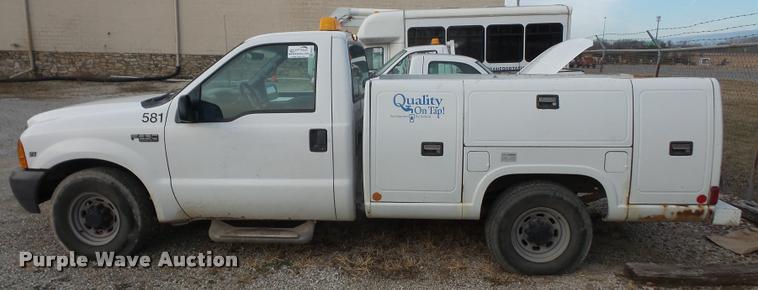 image for item DB2871 1999 Ford F250 Super Duty utility truck