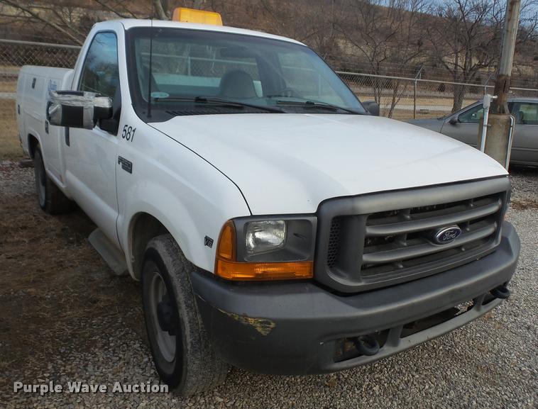 image for item DB2871 1999 Ford F250 Super Duty utility truck