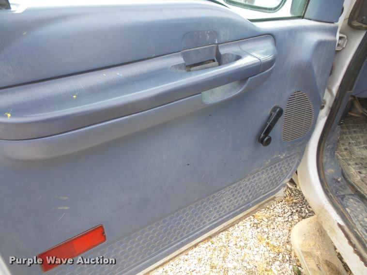 image for item DB2871 1999 Ford F250 Super Duty utility truck