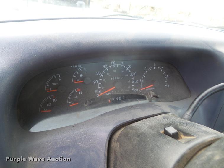 image for item DB2871 1999 Ford F250 Super Duty utility truck