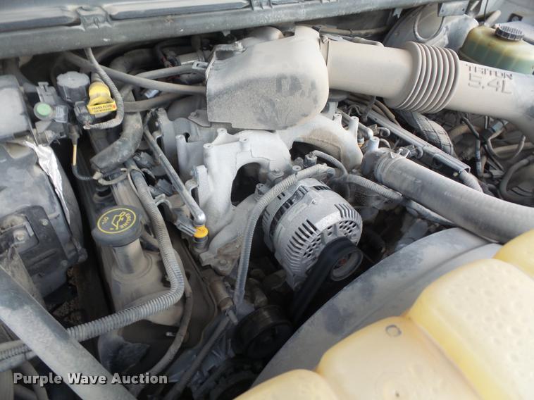 image for item DB2871 1999 Ford F250 Super Duty utility truck