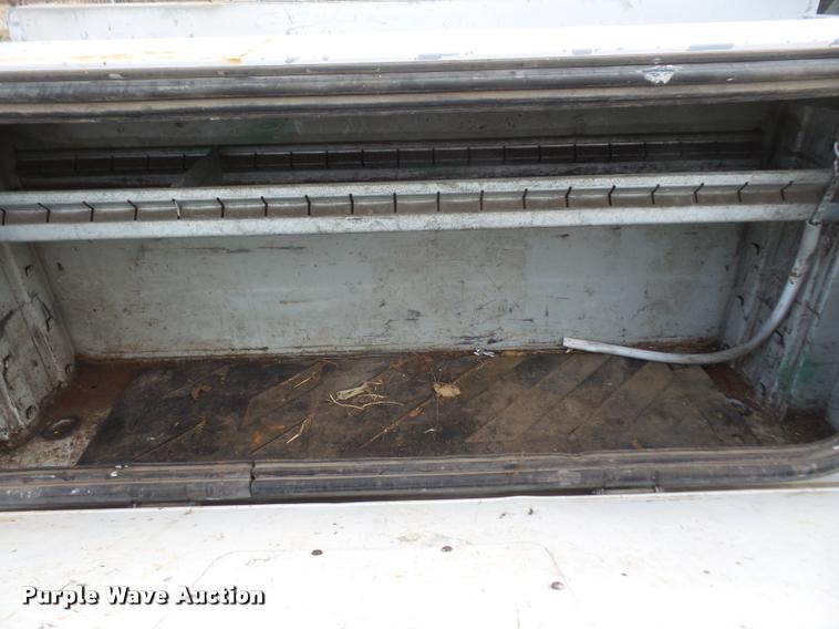 image for item DB2871 1999 Ford F250 Super Duty utility truck