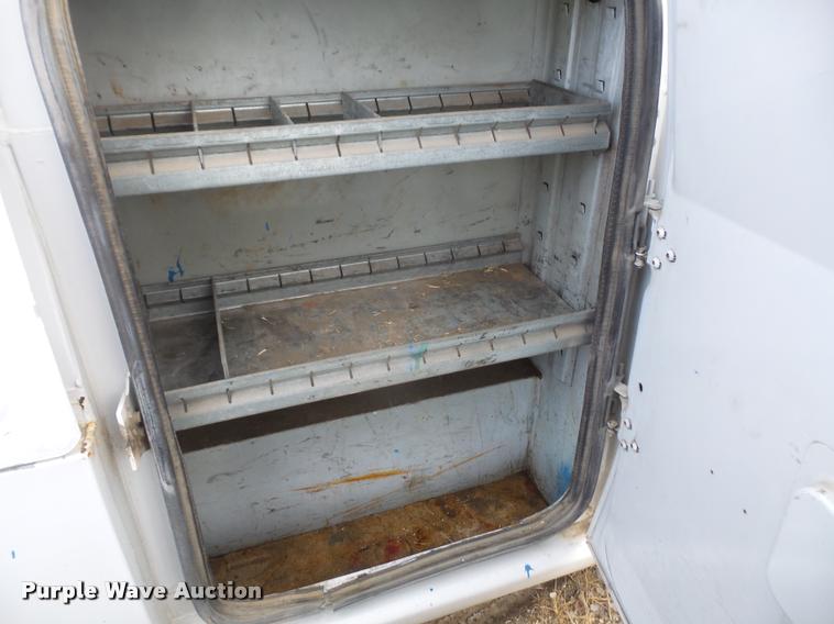 image for item DB2871 1999 Ford F250 Super Duty utility truck