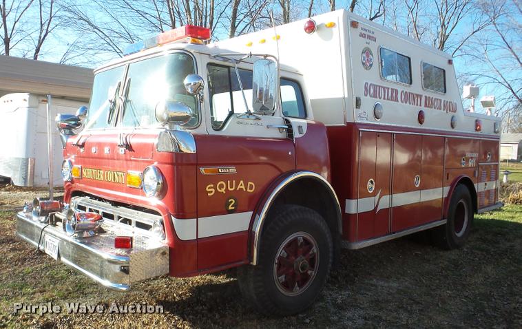 image for item DB5414 1976 Ford 8000 fire truck
