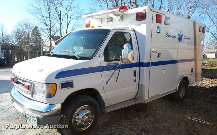 image for item DB5415 2000 Ford Econoline ambulance