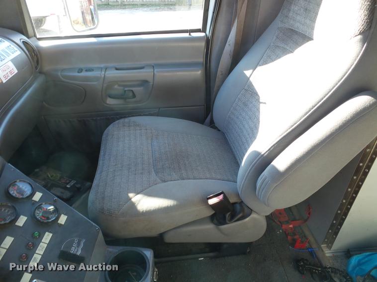 image for item DB5415 2000 Ford Econoline ambulance