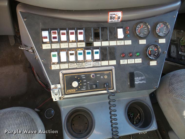 image for item DB5415 2000 Ford Econoline ambulance