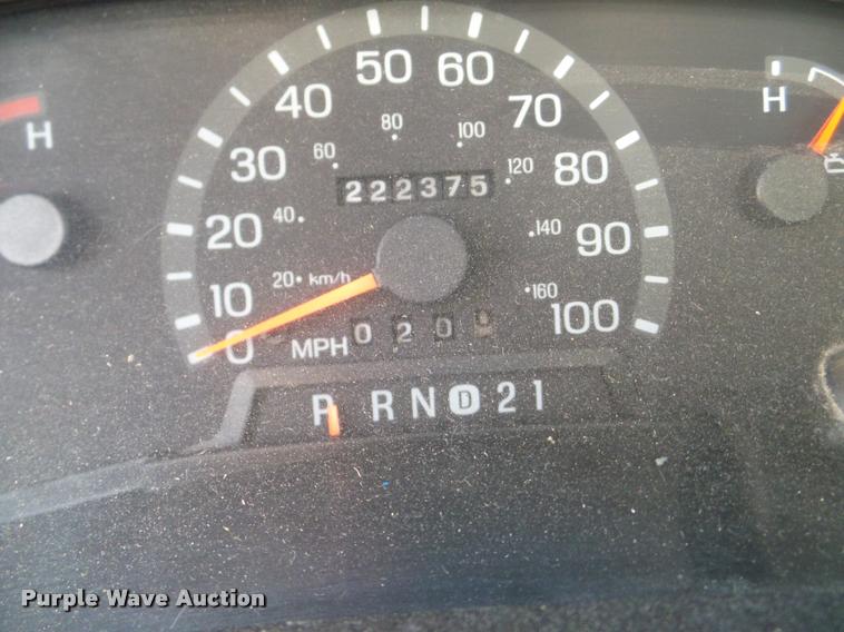 image for item DB5415 2000 Ford Econoline ambulance