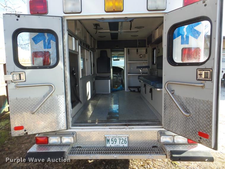 image for item DB5415 2000 Ford Econoline ambulance